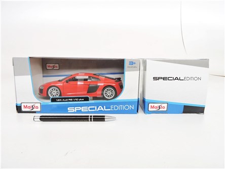 *MAISTO AUTO metal, 1:24, Audi R8 czer.
