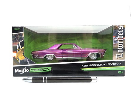 *MAISTO AUTO metal. 1:26, 1965 Buick Riviera
