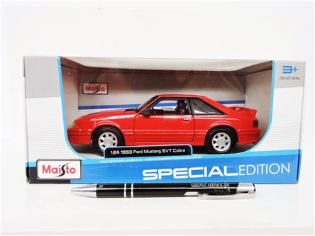 *MAISTO AUTO metal. Ford Mustang SVT Cobra 1993