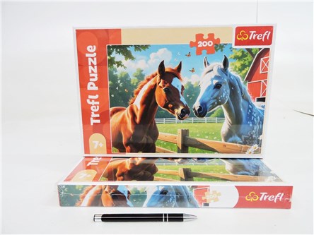 PUZZLE TREFL 200 el. Konie na polanie