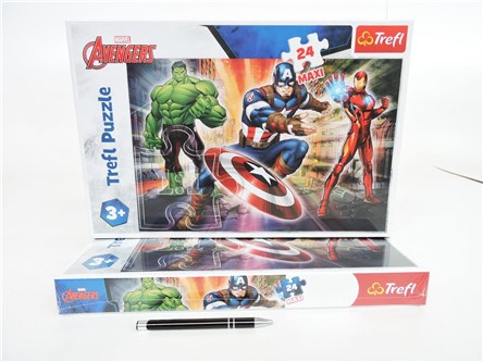 PUZZLE TREFL 24 EL MAXI W ŚWIECIE AVENGERSÓW