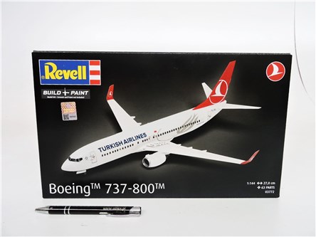 REVELL samolot 1:144 BOEING 737-800 Turkish
