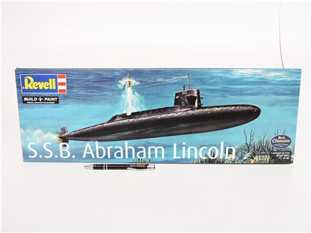 *REVELL łódź podw 1:235 S.S.B. Abraham Lincoln W/I
