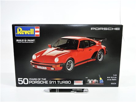 REVELL 1:24 Porsche 911 Turbo zestaw upominkowy