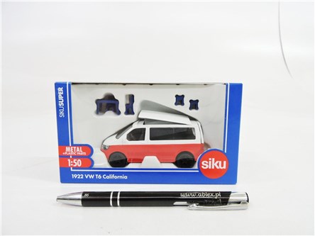 SIKU VW T6 California z ruchomym dachem i akcesori
