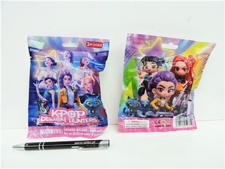 SASZETKA DH, figurka, 11 cm + karty